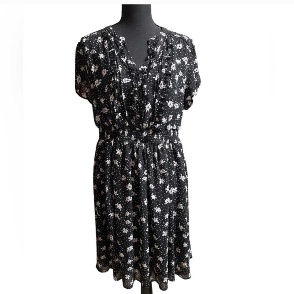 Torrid Black and White Floral Midi Dress